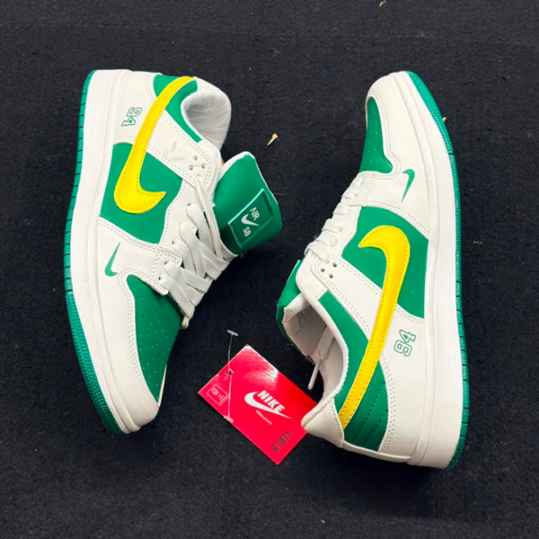 Nike SB Dunk Low (Green & Yellow Edition)